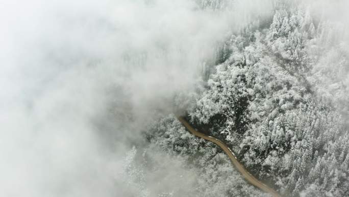 （航拍）成都市彭州天台山雪景