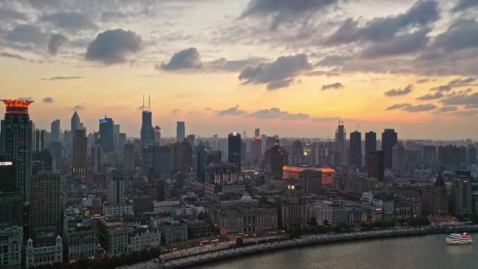 上海外滩建筑群日落