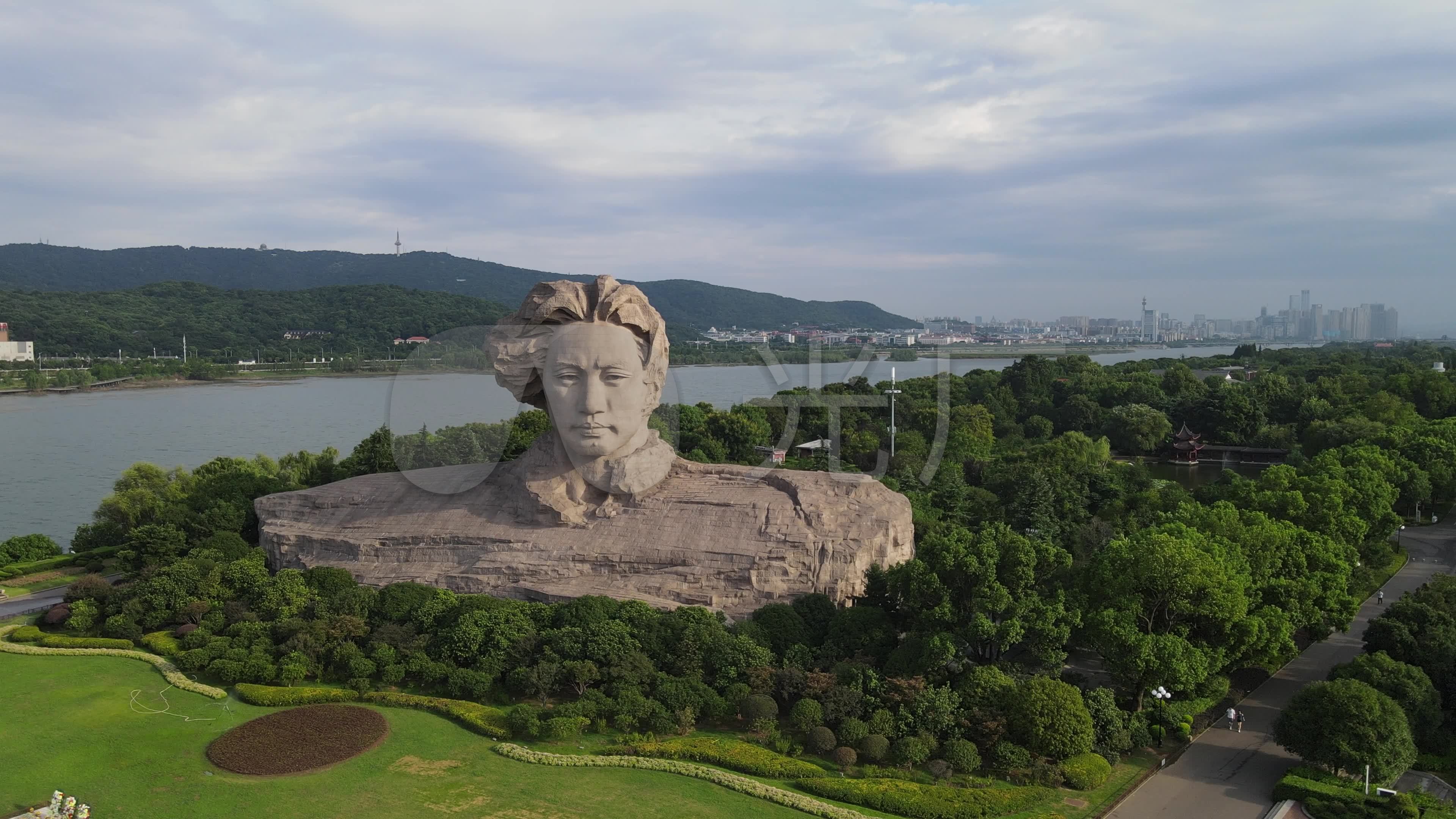 航拍长沙橘子洲头湘江中路湘江风光1_3840x2160_高清视频素材下载