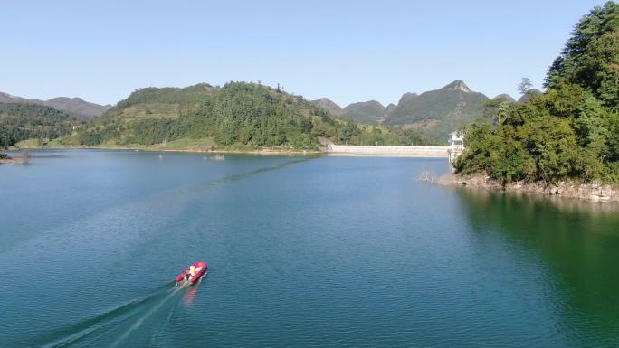 贵州大水库航拍，生态渔业