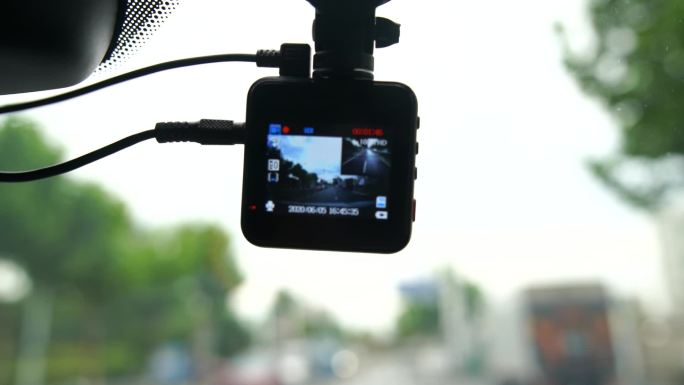 行车记录仪车载记录仪摄像头