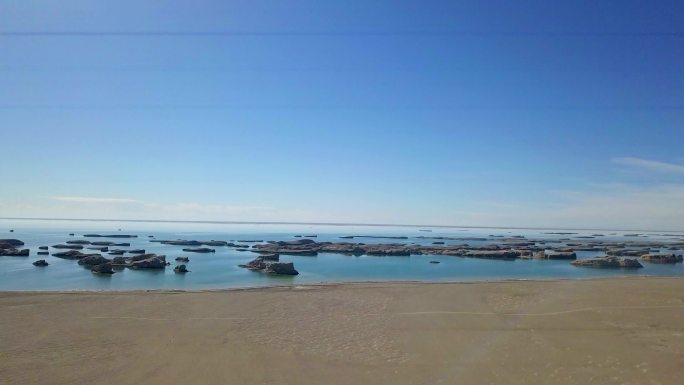 青海水上雅丹地貌风景4K素材