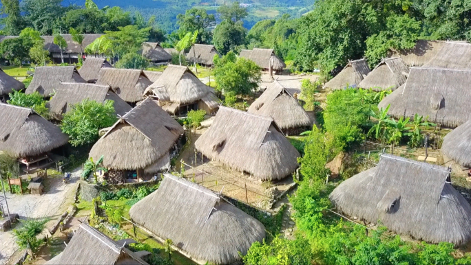 云南原始部落村寨-翁丁原始村落