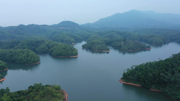 4k航拍坪山赤澳水库大景前进