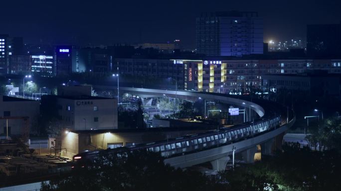 地铁城市夜景