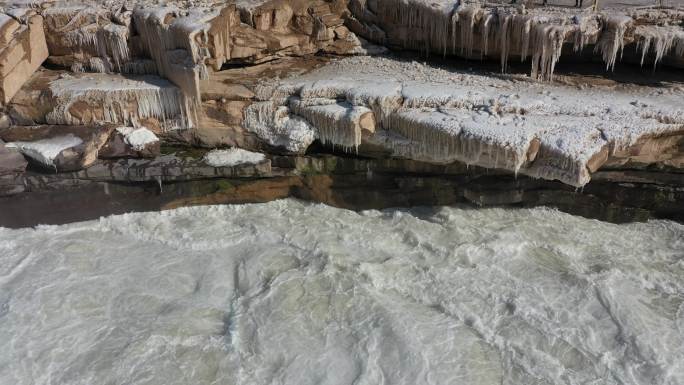 黄河的冰挂