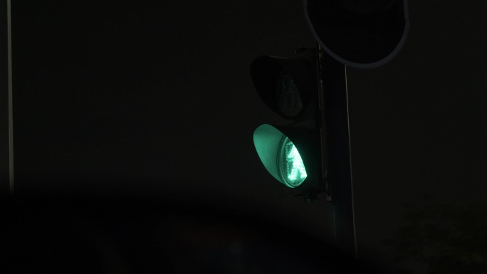【原创】闪烁的绿灯