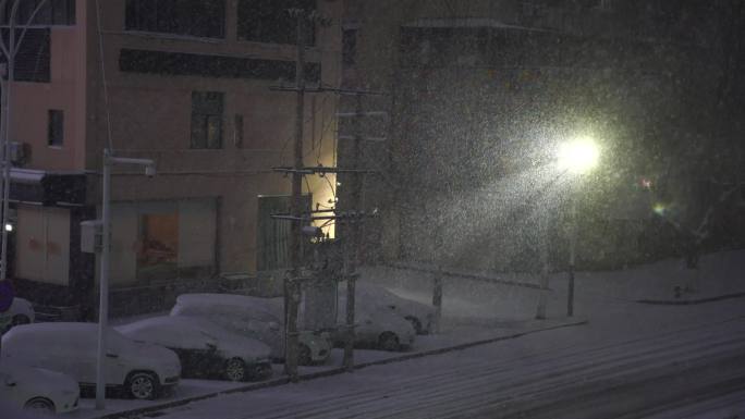 4K暴雪寒潮夜景