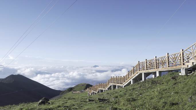 达瓦更扎山顶旅游地