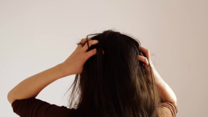 4K挠头头发瘙痒发质干燥头皮屑疾病困扰情