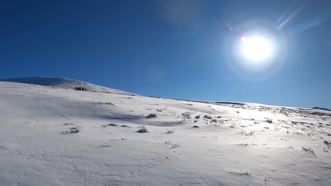 雪地里的太阳高清航拍视频