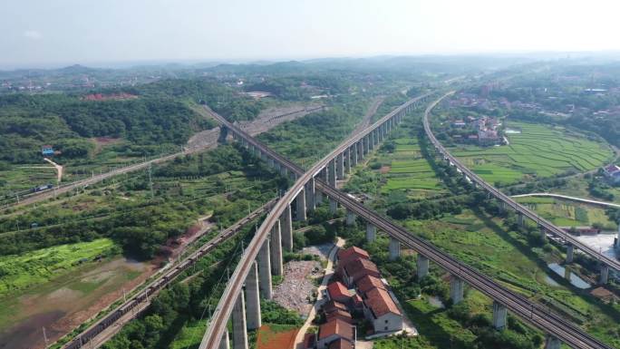 4K航拍衡阳咸塘铁路枢纽列车、动车运行