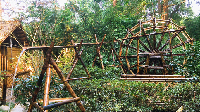 竹制水车转动公园景观古人取水利装置竹制品