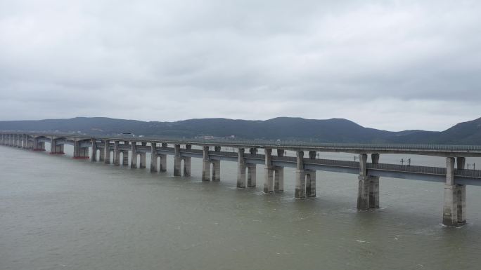 航拍4K平潭海峡公铁两用跨海大桥