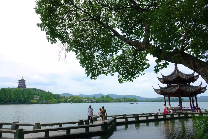【4K】杭州西湖，雷峰塔延时