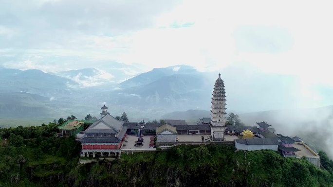 航拍大理宾川县鸡足山景区金顶寺楞严塔