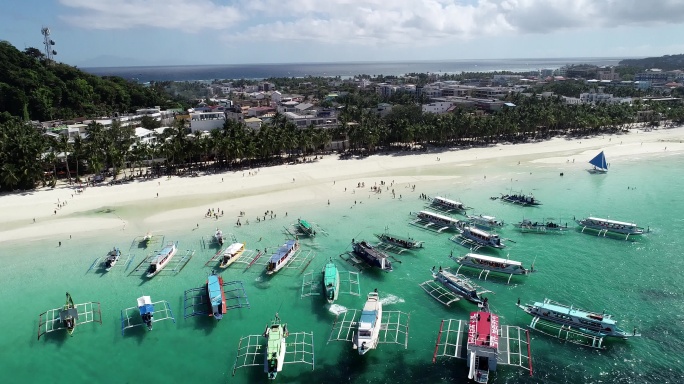菲律宾长滩岛沙滩螃蟹船航拍海边
