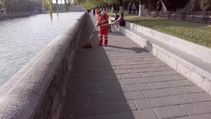 北京紫禁城环卫工人4K实拍镜头