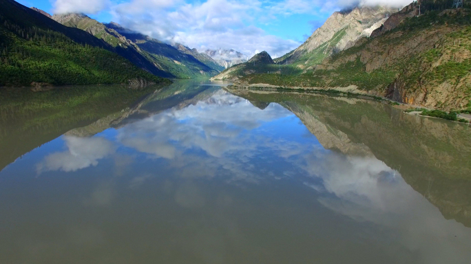 西藏八宿然乌湖德姆拉山夏季牧场