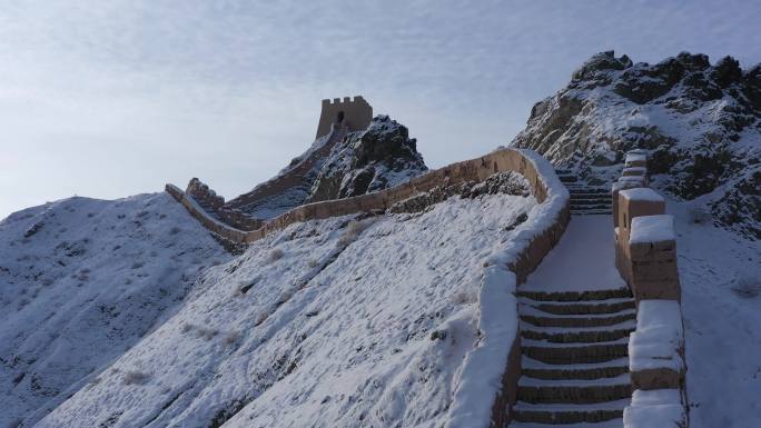 长城清晨雪景