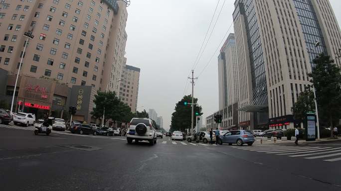 郑州街景骑车