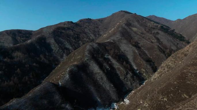 航拍北方冬天山区矿区工地