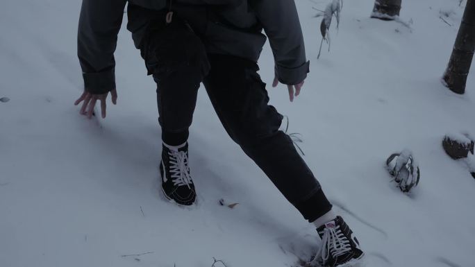 初雪男主雪地风景表白日系