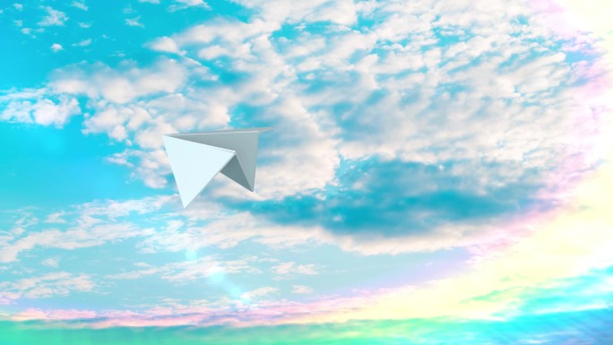 天空上的纸飞机