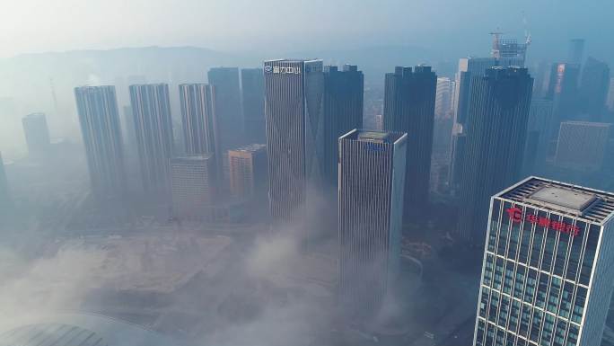 大连东港平流雾康莱德希尔顿酒店风景