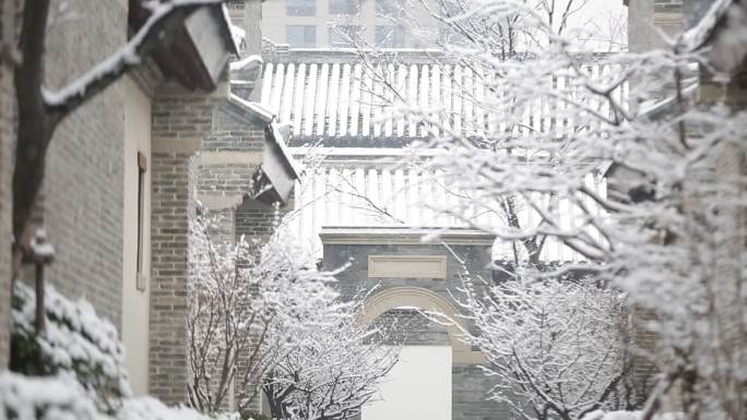 中式小院雪景