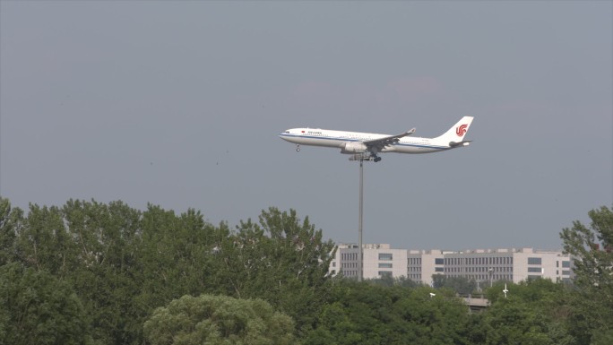 首都机场国际航空公司飞机起降国航