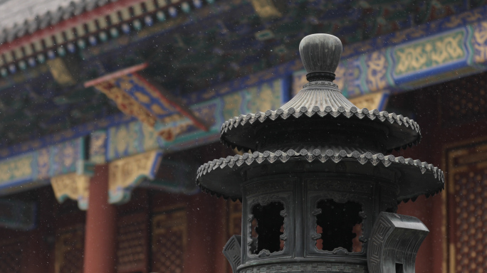 北京颐和园铜制香炉唯美雪景4k