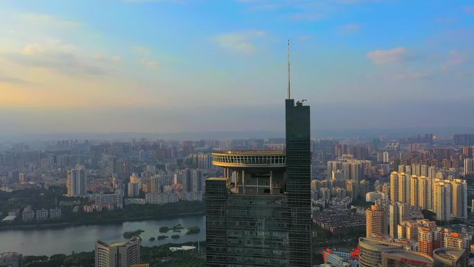 实拍广西南宁地王大厦城市美景地标建筑高楼