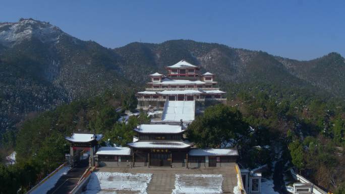 安陆白兆山李白纪念馆-塑像航拍雪景