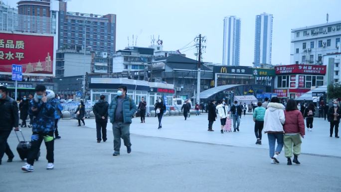贵阳老火车站、路人、街道、旅客
