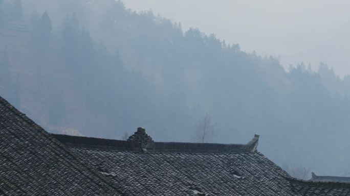 4K屋顶瓦片烟雨朦胧03