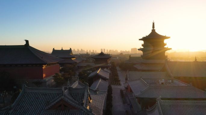 山西大同华严寺清晨阳光航拍视频4K