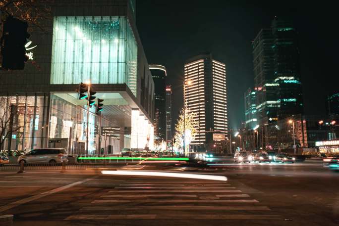 北京国贸夜间街道路口广角延时摄影