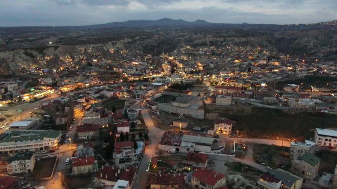 土耳其格雷梅小镇夜景航拍