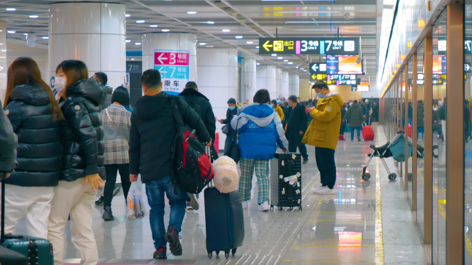 4k疫情期间成都地铁商圈旅客实拍素材