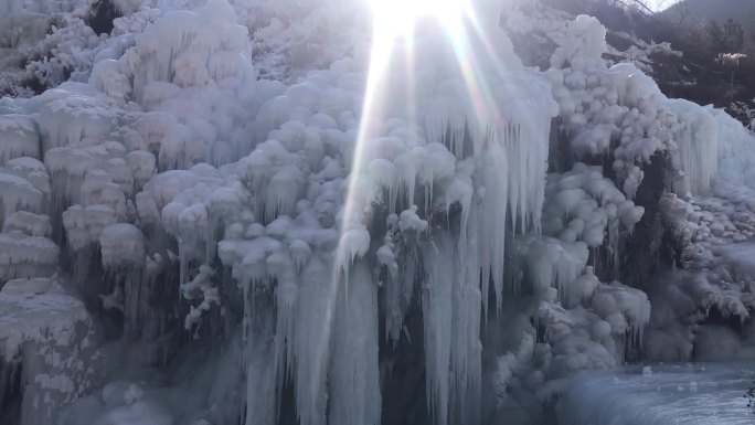 冬日暖阳冰瀑冰凌冰雪