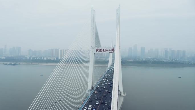 疫情过后的武汉长江大桥