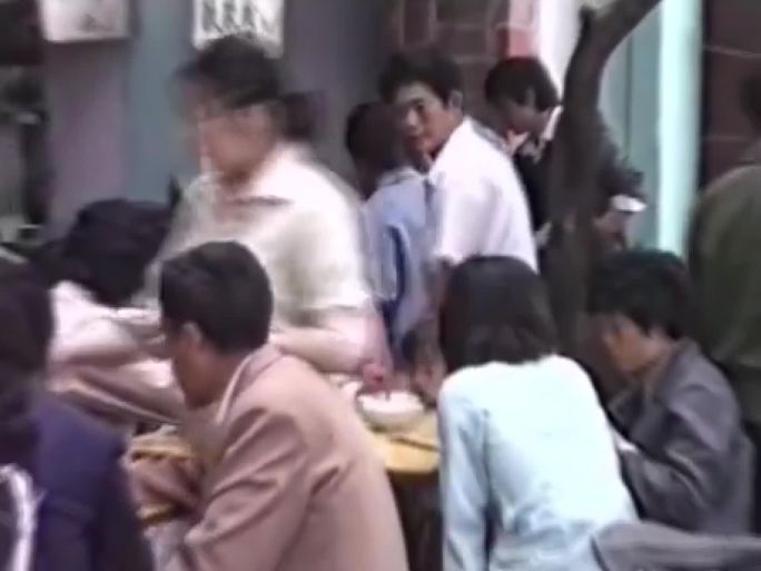 80年代成都早食摊-上班