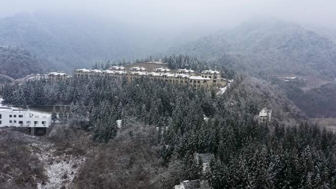 航拍重庆仙女山镇冰雪天气