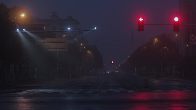 4K凌晨大雾中的十字路口02