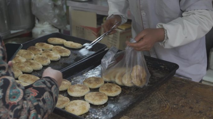 南京美食小吃烧饼羊肉串甜品砂锅酱骨头实拍