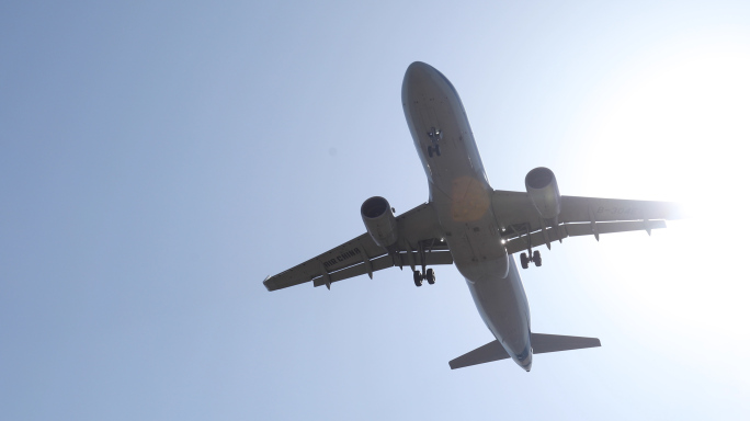 中国国际航空飞机从头顶飞过降落4k