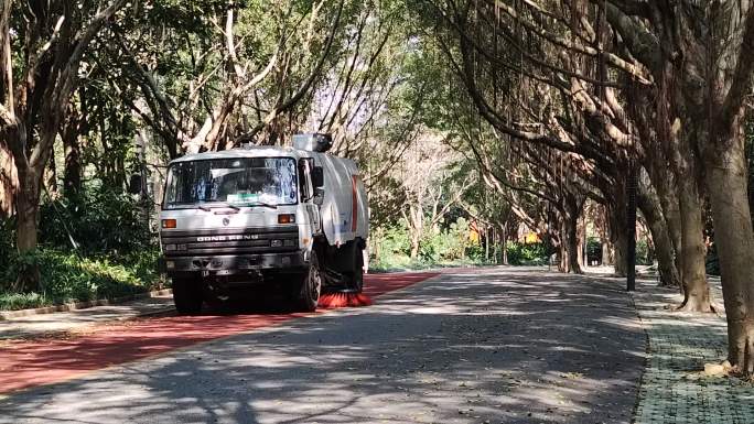 景区落叶垃圾清扫车步道公园扫地车