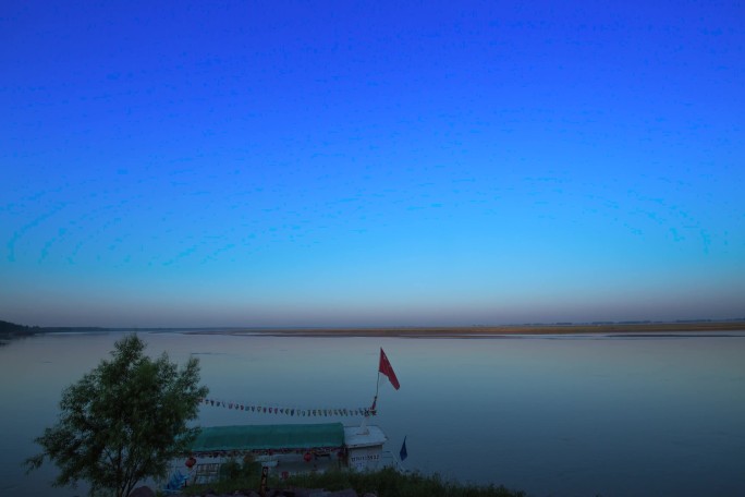 黄河最后一道弯延时摄影夜转日星空