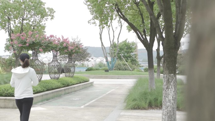南京栖霞仙林羊山公园跑步景色绿色风光视频